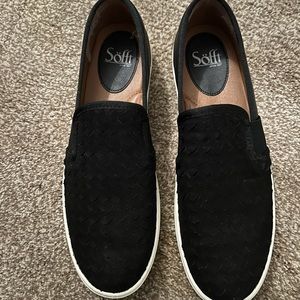 Size 9.5 sofft shoes